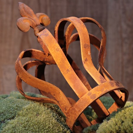 rusted crown